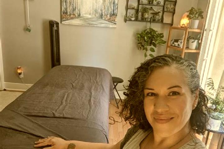 Ariana, 20, a brunette grey-eyed latina companion based in Teloloapan. Offering Travel Companion, Fetish, Tantra, Erotic Massage. Available for incall and ou...