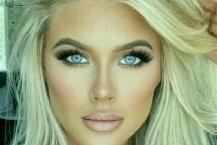 Ariana, 20, a platinum blonde brown-eyed mixed companion based in Pandanwangi. Offering OWO, CIM, 69. Available for incall and outcall, day and evening dates.
