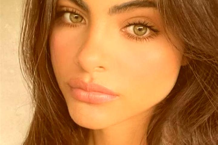 Ariana, 21, a black dark-eyed indian companion based in Thierachern. Offering Duos, 69, Striptease, Travel Companion, Fetish. Available for incall and outcal...