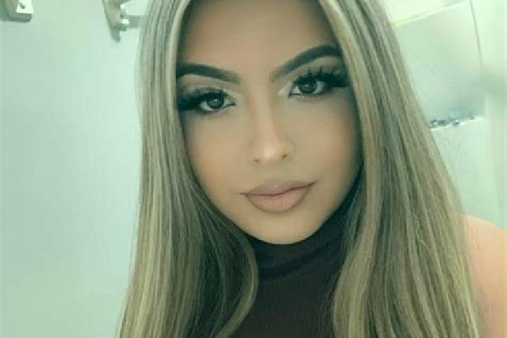 Ariana, 21, a blonde dark-eyed latina companion based in Matlock. Offering BDSM, Couples. Available for incall and outcall, day and evening dates.