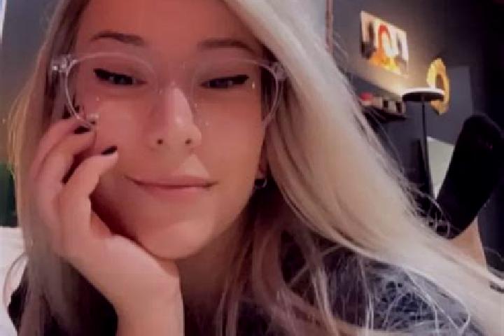 Ariana, 21, a blonde grey-eyed latina companion based in Velika Polana. Offering Travel Companion, Prostate Massage, Overnight, Fetish. Available for incall ...