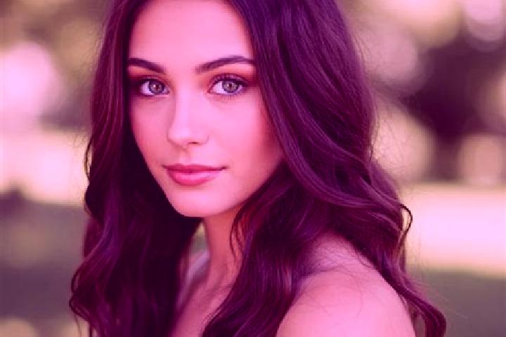 Ariana, 21, a brunette hazel-eyed caucasian companion based in Ebenfurth. Offering Prostate Massage, CIM, Duos. Available for incall and outcall, day and eve...
