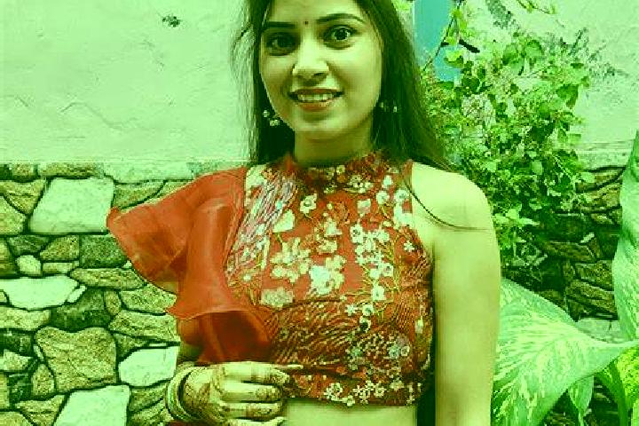 Ariana, 21 — Escort in Hansi, India
