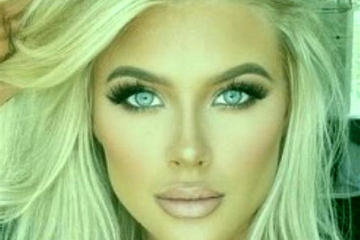 Ariana, 22, a platinum blonde amber-eyed latina companion based in Armasoaia. Offering GFE, Roleplay, Travel Companion, Fetish. Available for incall and outc...