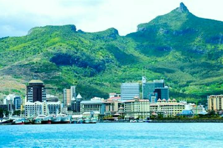 Ariana, 22 — Escort in Port Louis, Mauritius