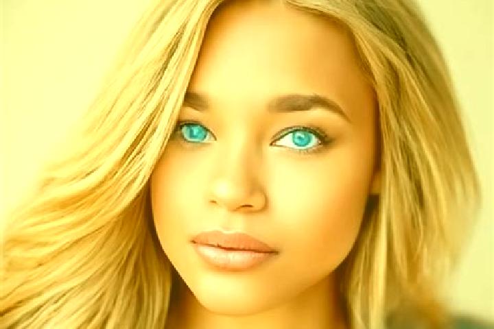 Ariana, 23, a blonde brown-eyed latina companion based in Hlyboke. Offering Overnight, Duos, OWO. Available for incall and outcall, day and evening dates.
