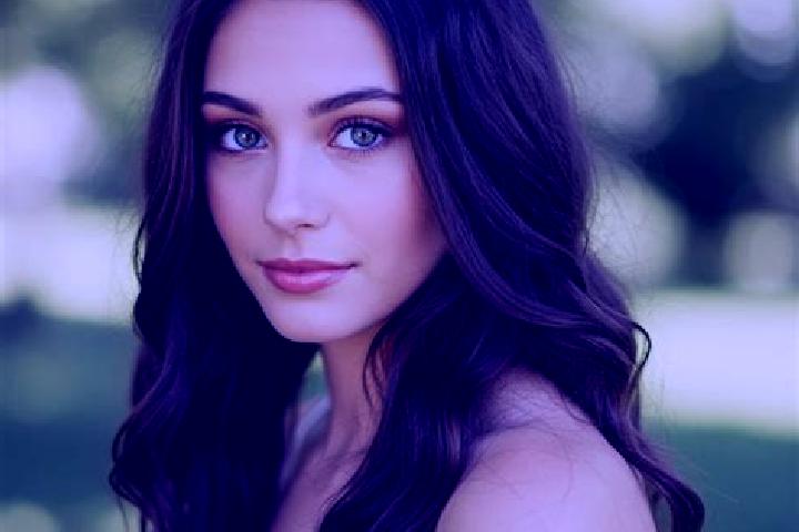 Ariana, 23, a red hazel-eyed slavic companion based in Kampung Kobah. Offering 69, Dinner Date. Available for incall and outcall, day and evening dates.