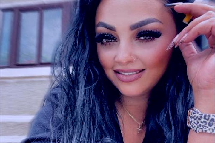 Ariana, 24 — Escort in Budesti, Romania