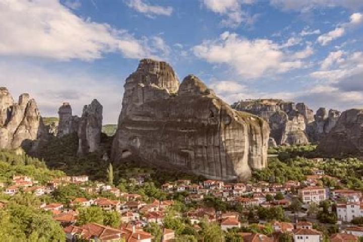 Ariana, 24 — Escort in Kastraki, Greece