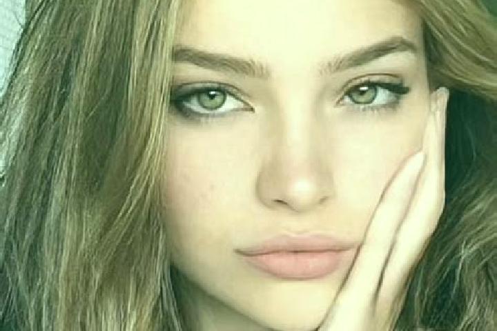 Ariana, 25, a blonde brown-eyed ebony companion based in Robertsbridge. Offering CIM, 69, Deep French Kissing, Massage, GFE. Available for incall and outcall...
