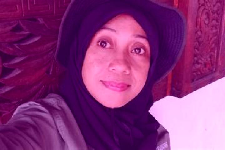 Ariana, 25 — Escort in Sindangkerta, Indonesia