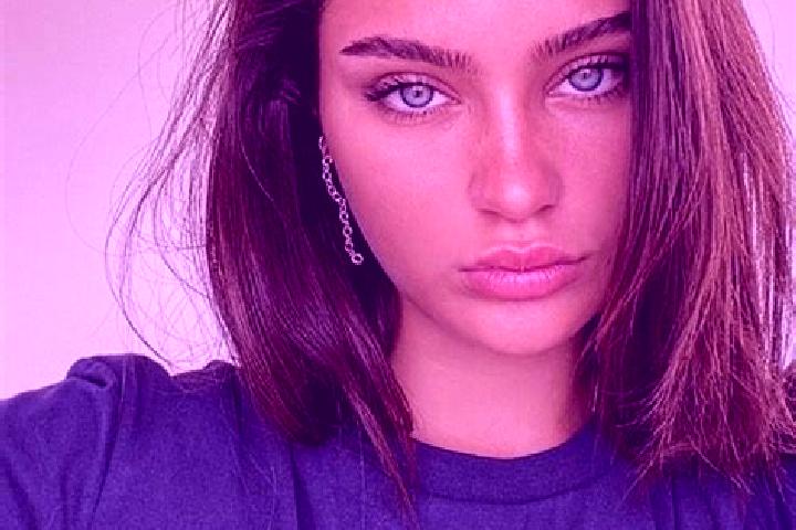 Ariana, 26, a brunette dark-eyed mixed companion based in La Tuque. Offering Domination, Roleplay, OWO, Massage. Available for incall and outcall, day and ev...
