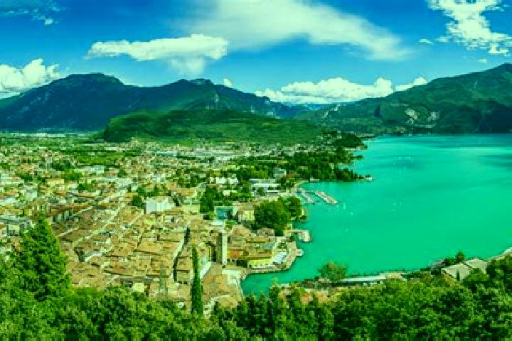 Ariana, 26 — Escort in Lonato, Italy