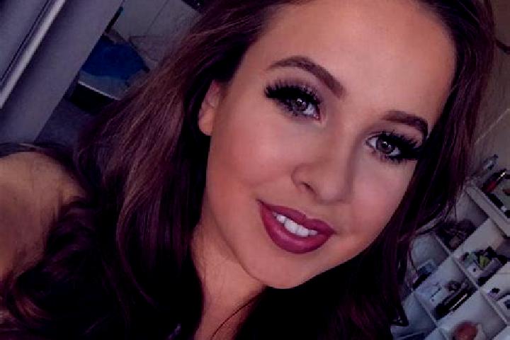 Ariana, 27, a brunette brown-eyed slavic companion based in Stecklenberg. Offering A-Level, Party Girl, Travel Companion, Domination. Available for incall an...