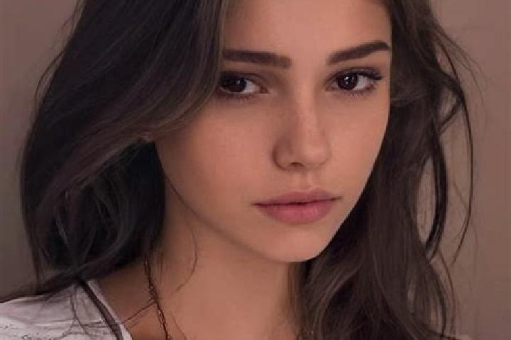 Ariana, 27, a chestnut brown-eyed slavic companion based in Sde Warburg. Offering Prostate Massage, Fetish, Travel Companion. Available for incall and outcal...