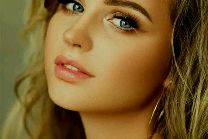 Ariana, 27, a dark blonde blue-eyed asian companion based in Vimeiro. Offering Couples, Overnight, CIM, Deep French Kissing. Available for incall and outcall...