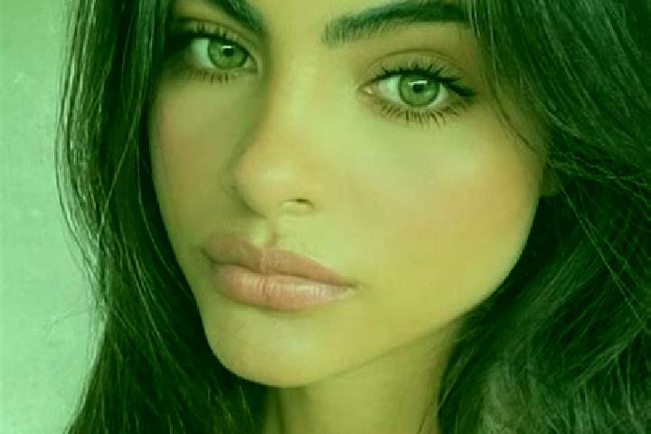 Ariana, 27, a red green-eyed european companion based in Juodkrante. Offering Party Girl, Dinner Date, Erotic Massage, OWO, 69. Available for incall and outc...