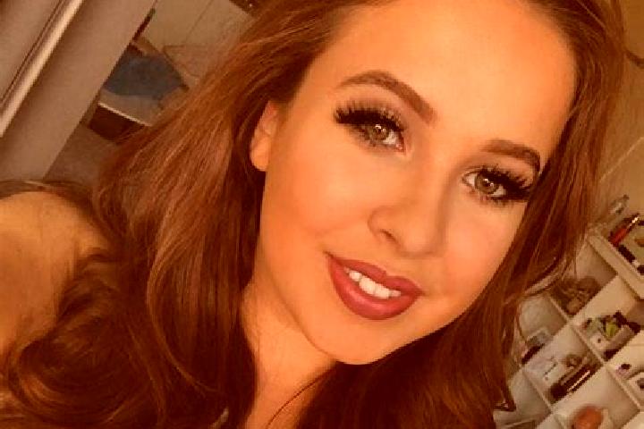 Ariana, 27, a red grey-eyed slavic companion based in Lakeland North. Offering Domination, BDSM, A-Level, Girlfriend Experience. Available for incall and out...