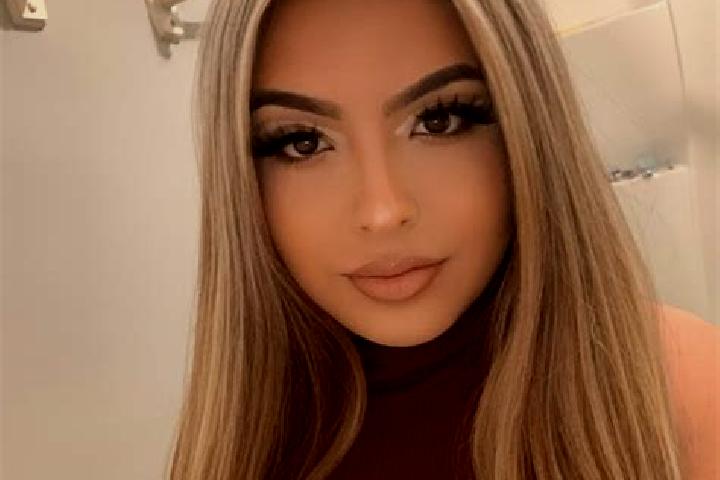 Ariana, 28, a blonde grey-eyed latina companion based in Bacheng. Offering Tantra, Duos, GFE. Available for incall and outcall, day and evening dates.