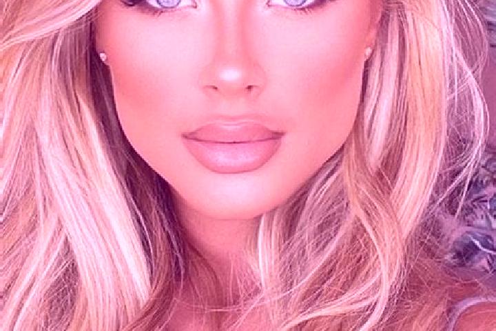 Ariana, 28, a blonde hazel-eyed latina companion based in Dallica. Offering GFE, Girlfriend Experience, Domination, OWO, Massage. Available for incall and ou...