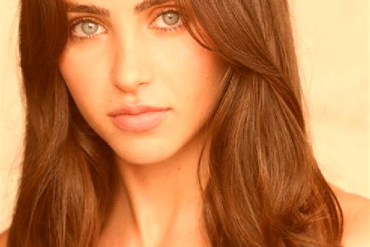 Ariana, 28, a chestnut brown-eyed mediterranean companion based in Blakehurst. Offering Roleplay, Travel Companion, Overnight. Available for incall and outca...