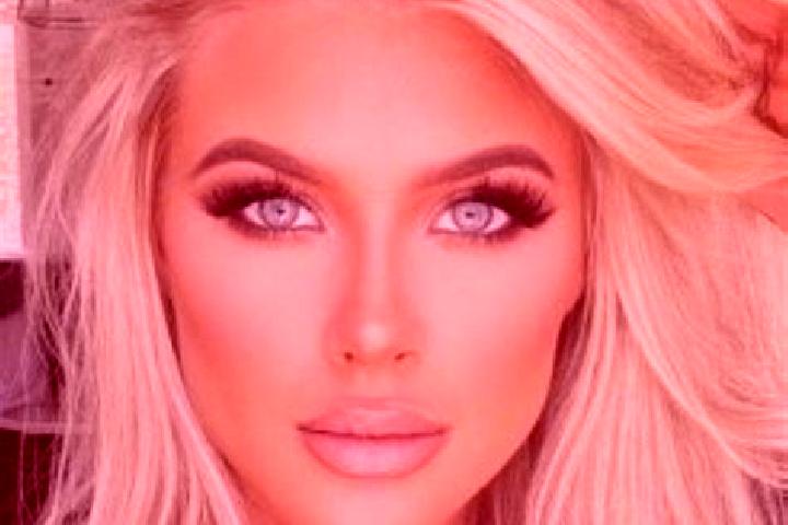 Ariana, 28, a platinum blonde amber-eyed caucasian companion based in Farmsum. Offering Domination, Striptease, BDSM, 69, Erotic Massage. Available for incal...