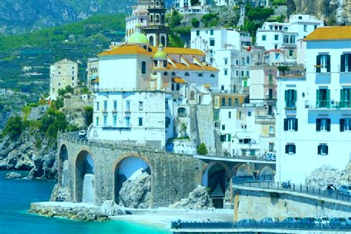 Ariana, 28 — Escort in Marianopoli, Italy