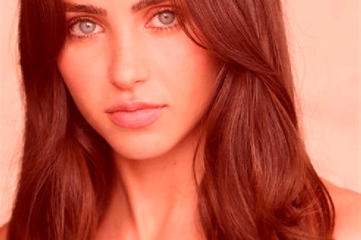 Ariana, 29, a auburn brown-eyed european companion based in Itororo. Offering BDSM, Striptease, Tantra. Available for incall and outcall, day and evening dates.