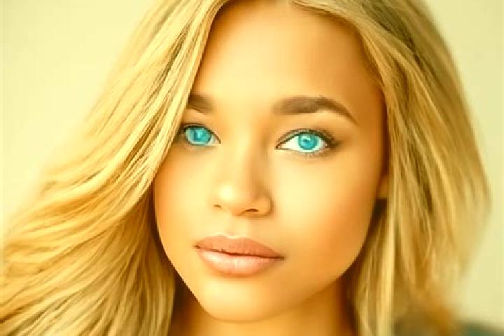 Ariana, 29, a blonde blue-eyed latina companion based in Ecuandureo. Offering Dinner Date, Striptease, Roleplay, Prostate Massage. Available for incall and o...