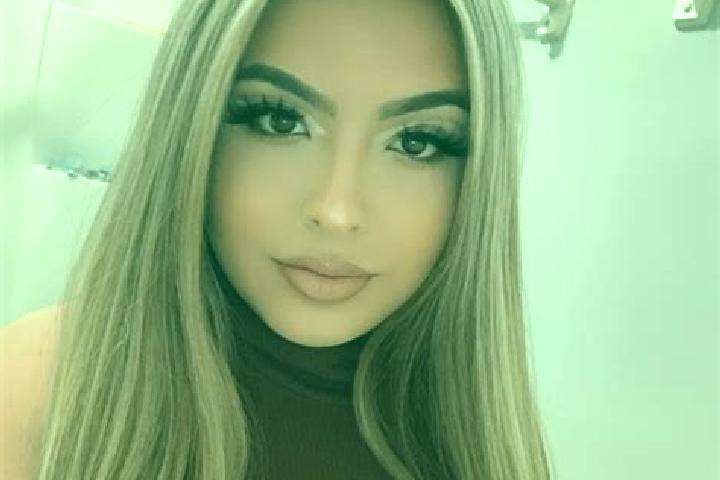 Ariana, 30, a blonde grey-eyed latina companion based in Gazzo. Offering Tantra, Erotic Massage, Travel Companion. Available for incall and outcall, overnigh...