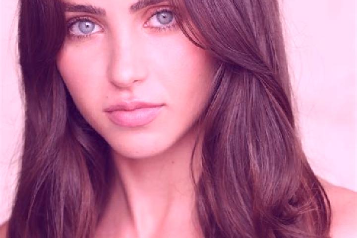 Ariana, 30, a brunette blue-eyed indian companion based in Muelas de los Caballeros. Offering Striptease, Domination, CIM, Dinner Date, GFE. Available for in...