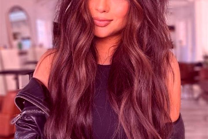 Ariana, 30, a brunette dark-eyed mixed companion based in Serranos. Offering Overnight, 69, Erotic Massage. Available for incall and outcall, day and evening...