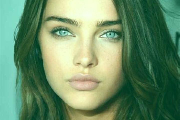 Ariana, 30, a brunette green-eyed caribbean companion based in Glen Ellen. Offering GFE, Deep French Kissing, Massage. Available for incall and outcall, over...