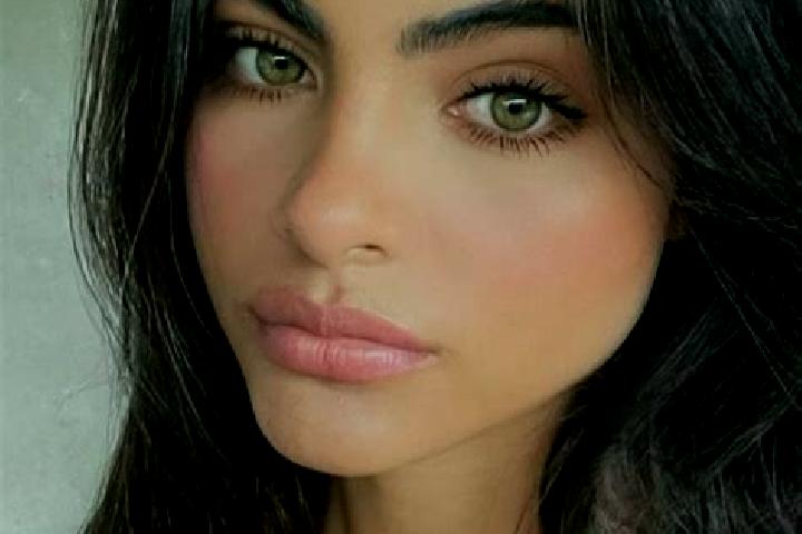 Ariana, 30, a brunette green-eyed mixed companion based in Oberfischbach. Offering 69, Erotic Massage, Travel Companion. Available for incall and outcall, da...