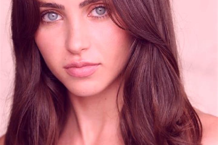 Ariana, 30, a chestnut dark-eyed latina companion based in Cerro Lloron. Offering Dinner Date, Striptease, A-Level. Available for incall and outcall, day and...