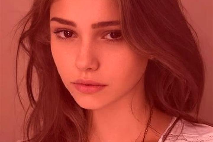 Ariana, 31, a chestnut dark-eyed slavic companion based in Bianzhuang. Offering Overnight, Girlfriend Experience, BDSM. Available for incall and outcall, day...