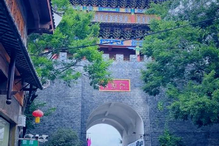 Ariana, 31 — Escort in Shuitian, China