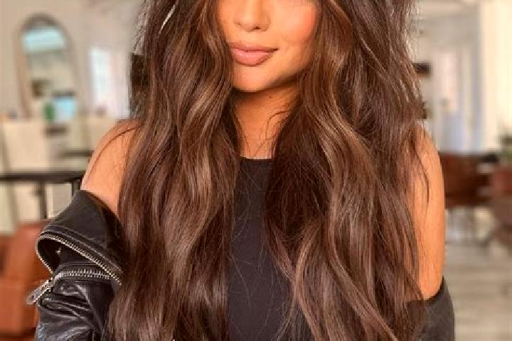 Ariana, 32, a brunette dark-eyed ebony companion based in Sokolovyy. Offering Fetish, Roleplay. Available for incall and outcall, day and evening dates.