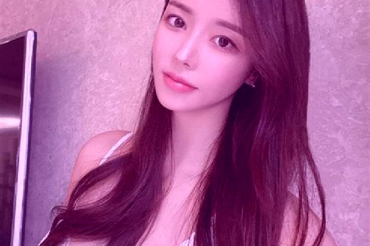 Ariana, 32 — Escort in Leidian, China
