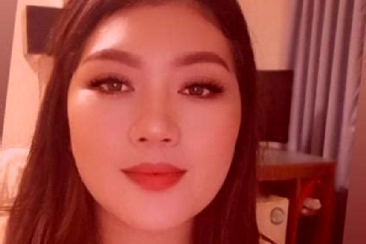 Ariana, 33, a black grey-eyed asian companion based in Lostwithiel. Offering OWO, Couples, Girlfriend Experience, BDSM. Available for incall and outcall, day...