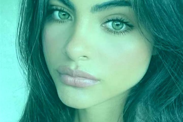 Ariana, 33, a black hazel-eyed middle eastern companion based in Axbridge. Offering Roleplay, Dinner Date, GFE, Tantra. Available for incall and outcall, day...