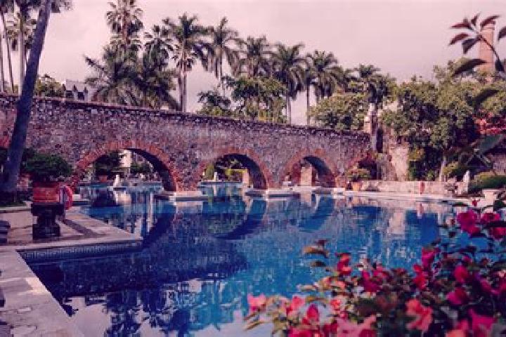 Ariana, 33 — Escort in Timul, Mexico
