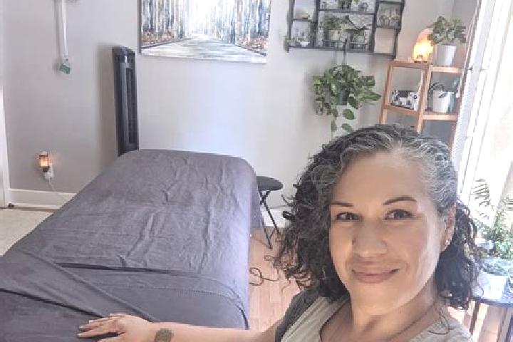 Ariana, 35, a black green-eyed caucasian companion based in Santa Tecla. Offering Prostate Massage, CIM, Erotic Massage. Available for incall and outcall, da...