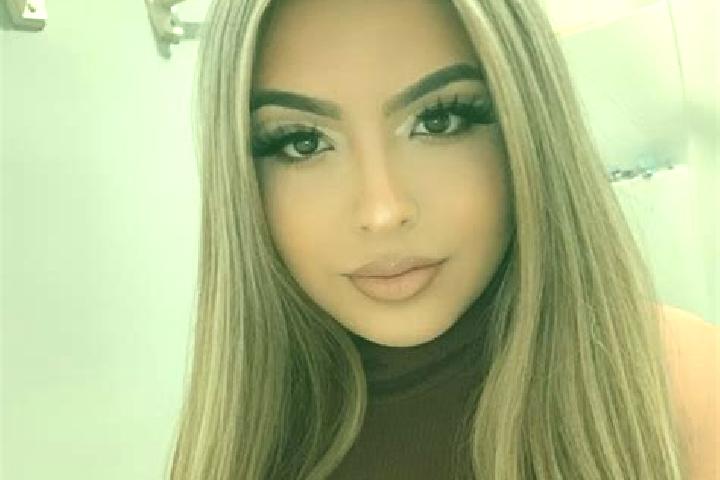 Ariana, 35, a blonde grey-eyed latina companion based in Augerolles. Offering GFE, Roleplay, Girlfriend Experience, Duos. Available for incall and outcall, d...