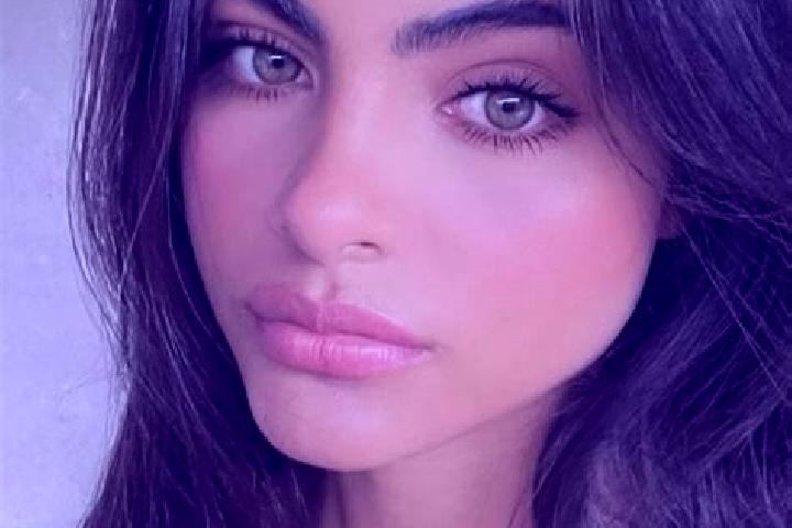 Ariana, 35, a brunette dark-eyed indian companion based in Hallsville. Offering Deep French Kissing, BDSM, Tantra. Available for incall and outcall, day and ...