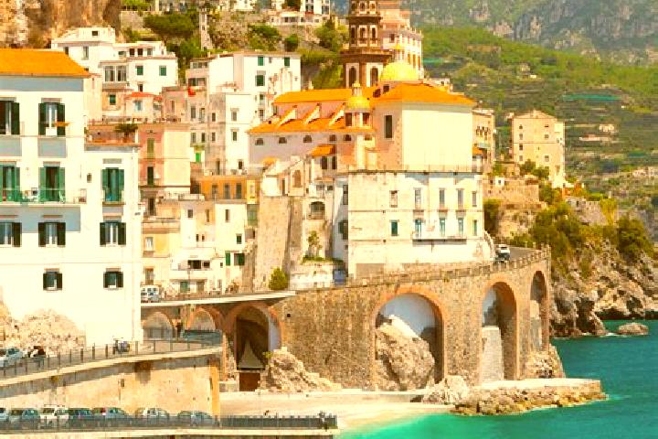 Ariana, 35 — Escort in Castion, Italy
