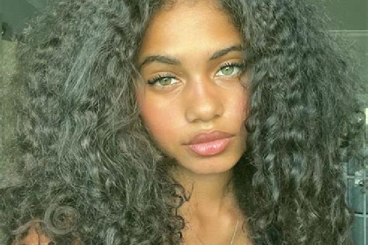 Ariana, 36, a black blue-eyed ebony companion based in Buch am Buchrain. Offering A-Level, GFE, BDSM. Available for incall and outcall, day and evening dates.