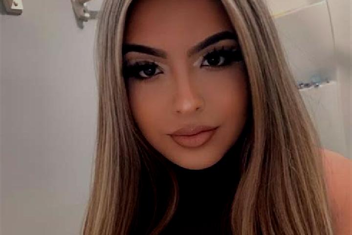 Ariana, 36, a blonde brown-eyed latina companion based in Biaudos. Offering Duos, CIM. Available for incall and outcall, overnight bookings available.