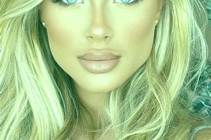 Ariana, 37, a blonde hazel-eyed latina companion based in Valea Iasului. Offering Roleplay, GFE, Erotic Massage, Couples. Available for incall and outcall, o...