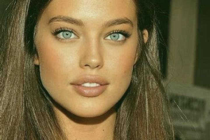 Ariana, 37, a chestnut green-eyed caucasian companion based in Astorga. Offering Party Girl, CIM, BDSM, Erotic Massage. Available for incall and outcall, ove...